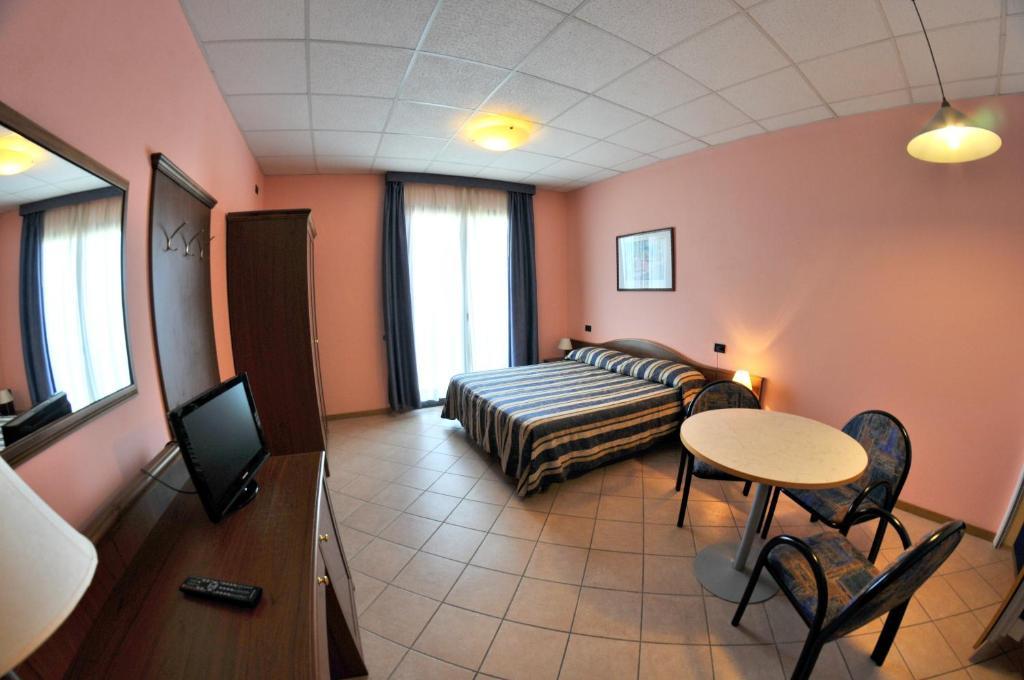 Happy Camping Village Bellaria-Igea Marina Room photo